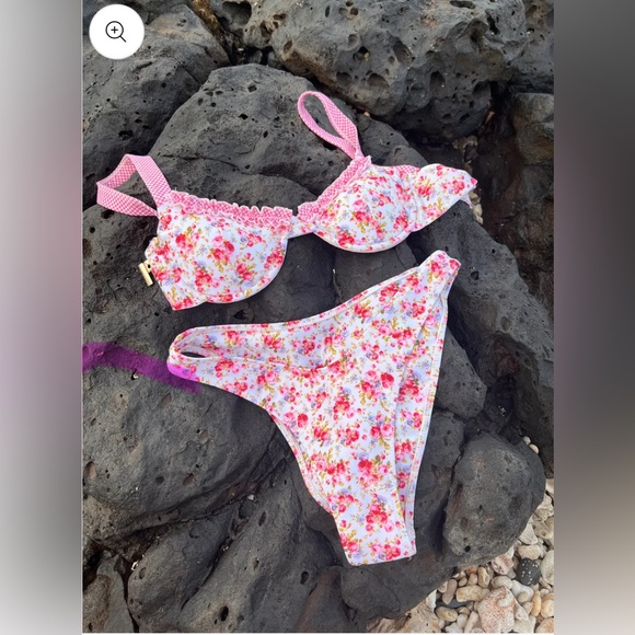 STRAWBERRY MILK MOB BIKINI SET - Picture 4 of 5